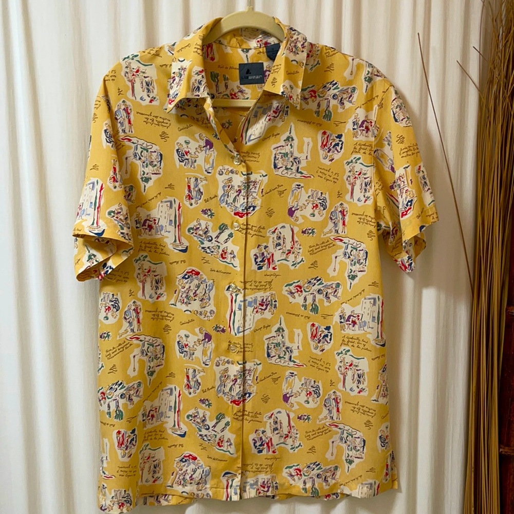 Liz Wear Collared French Theme Short Sleeve Shirt